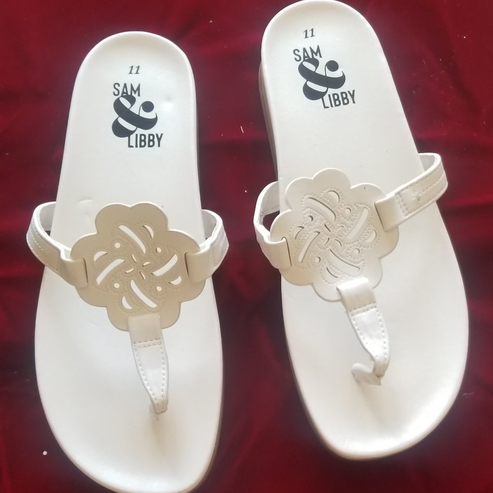 Ladies white sandals NEW